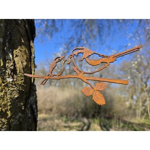 Halemejse med unger i cortenst�l